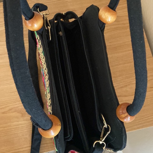 Chinese handmade embroidery crossbody purse - Picture 3 of 5